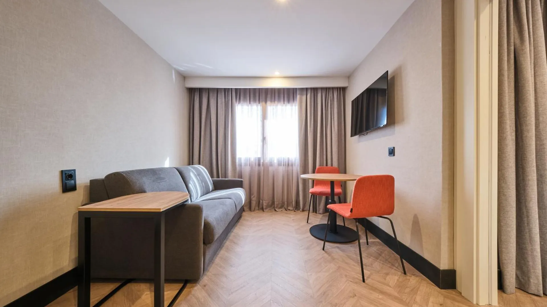 Catalonia Park Putxet Otel Barselona 4*,  İspanya